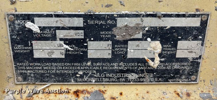 image for item DU0325 2015 JLG 4394RT scissor lift