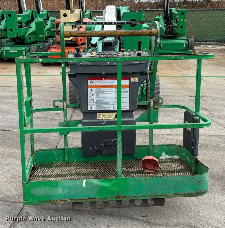 image for item DU0326 2017 JLG E450AJ boom lift