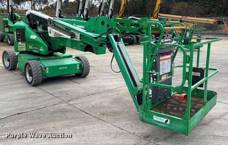 image for item DU0326 2017 JLG E450AJ boom lift