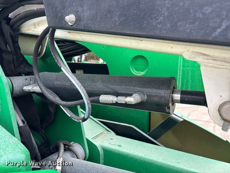 image for item DU0326 2017 JLG E450AJ boom lift