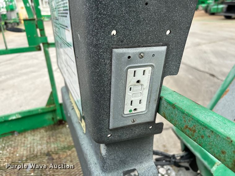 image for item DU0326 2017 JLG E450AJ boom lift