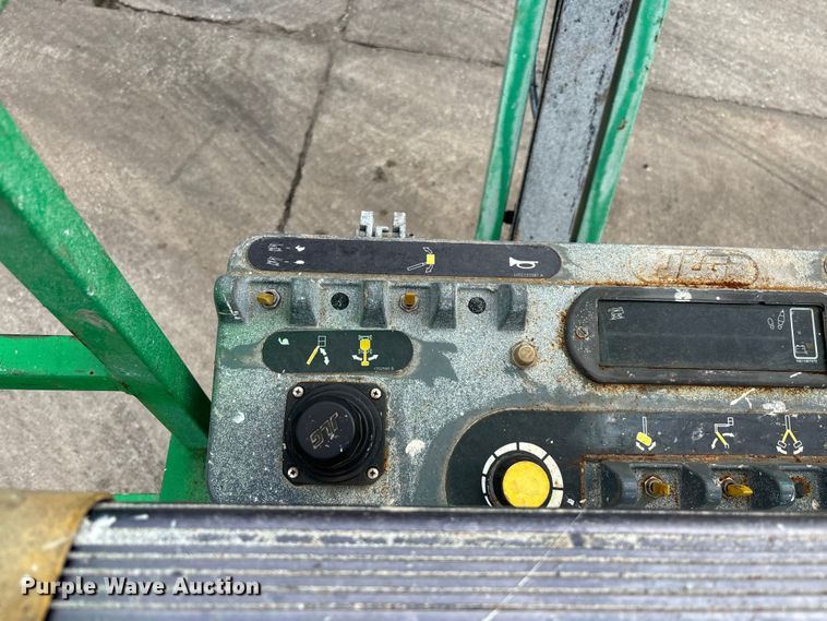 image for item DU0326 2017 JLG E450AJ boom lift