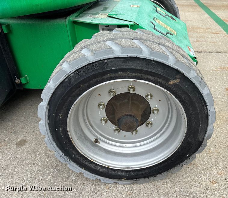 image for item DU0326 2017 JLG E450AJ boom lift