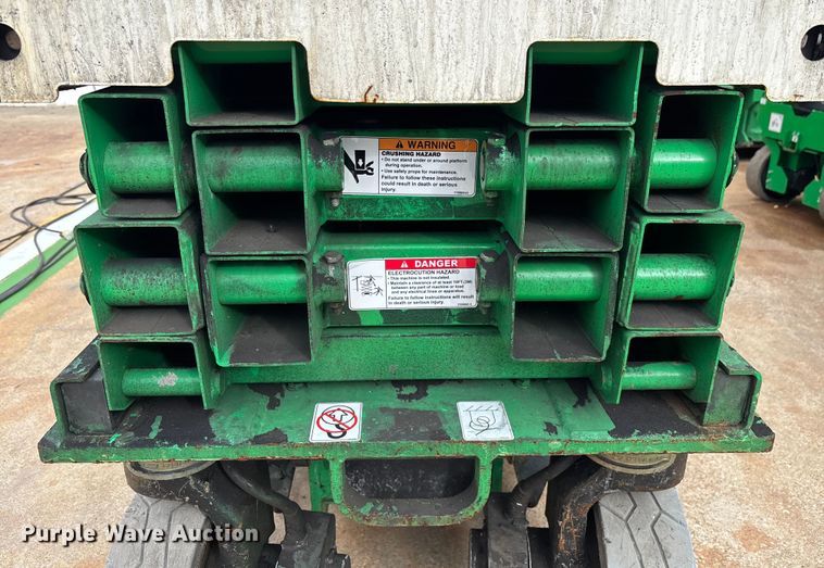 image for item DU0327 2016 JLG 2032ES scissor lift