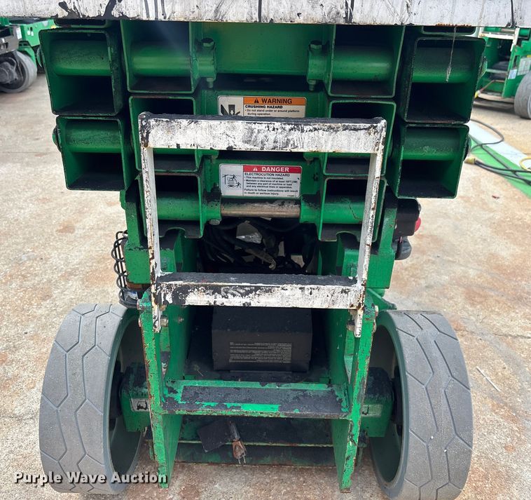 image for item DU0327 2016 JLG 2032ES scissor lift