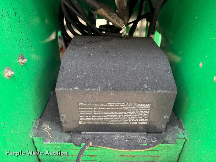 image for item DU0327 2016 JLG 2032ES scissor lift