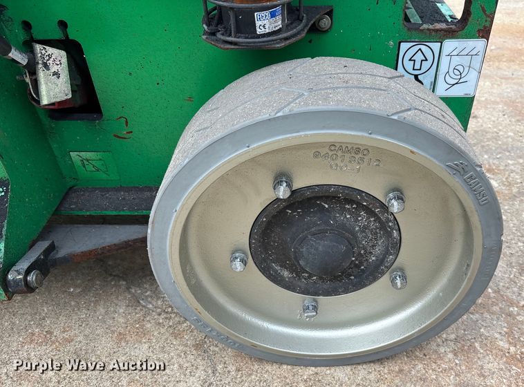 image for item DU0327 2016 JLG 2032ES scissor lift