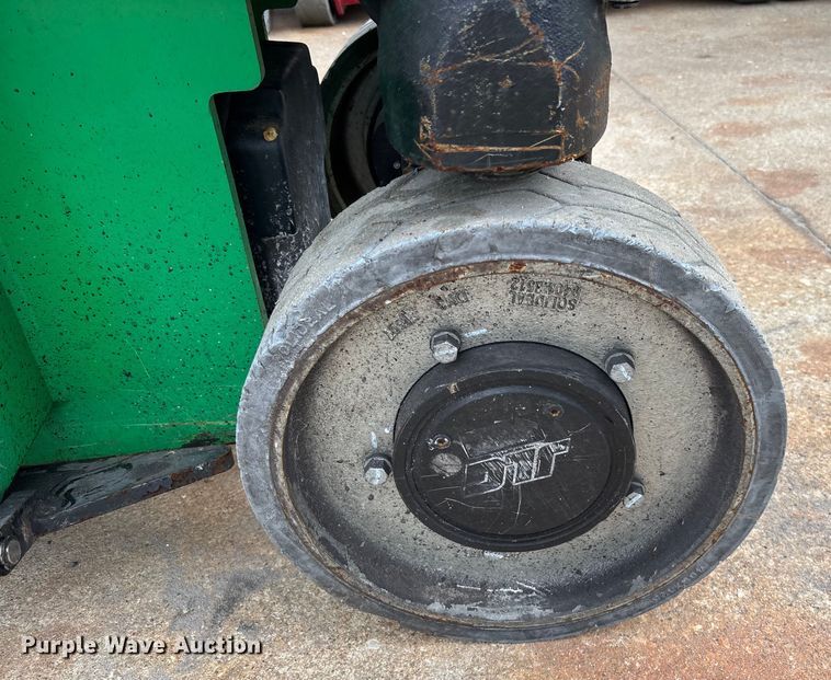 image for item DU0327 2016 JLG 2032ES scissor lift