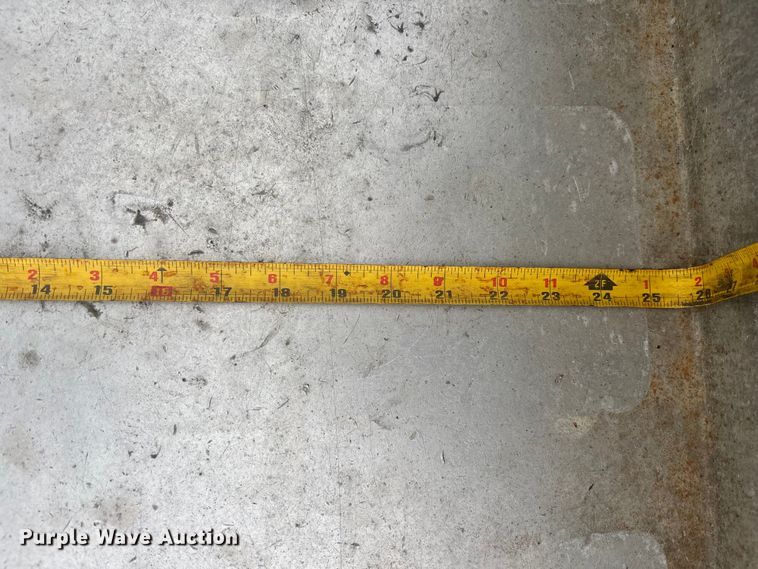 image for item DU0328 2016 Genie GR-20 vertical lift