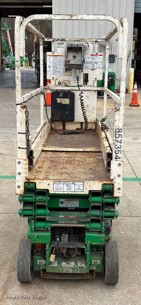 image for item DU0329 2016 JLG 1930ES scissor lift