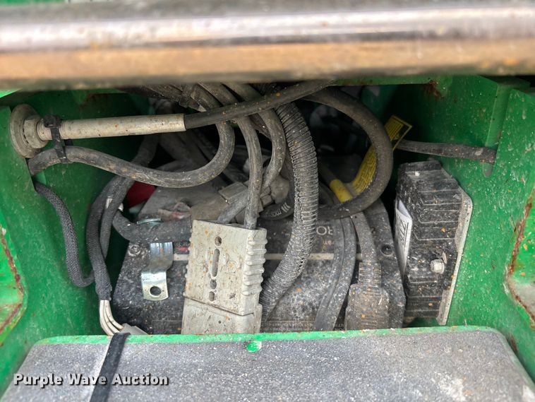 image for item DU0329 2016 JLG 1930ES scissor lift