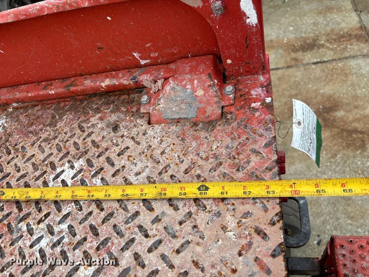 image for item DU0331 2017 SkyJack SJIII 3219 scissor lift