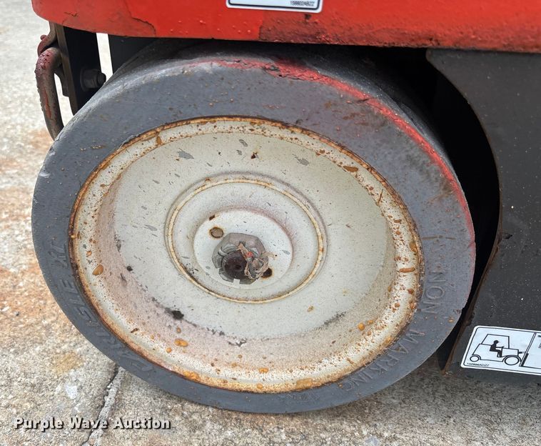 image for item DU0332 2018 SkyJack SJ16 vertical lift