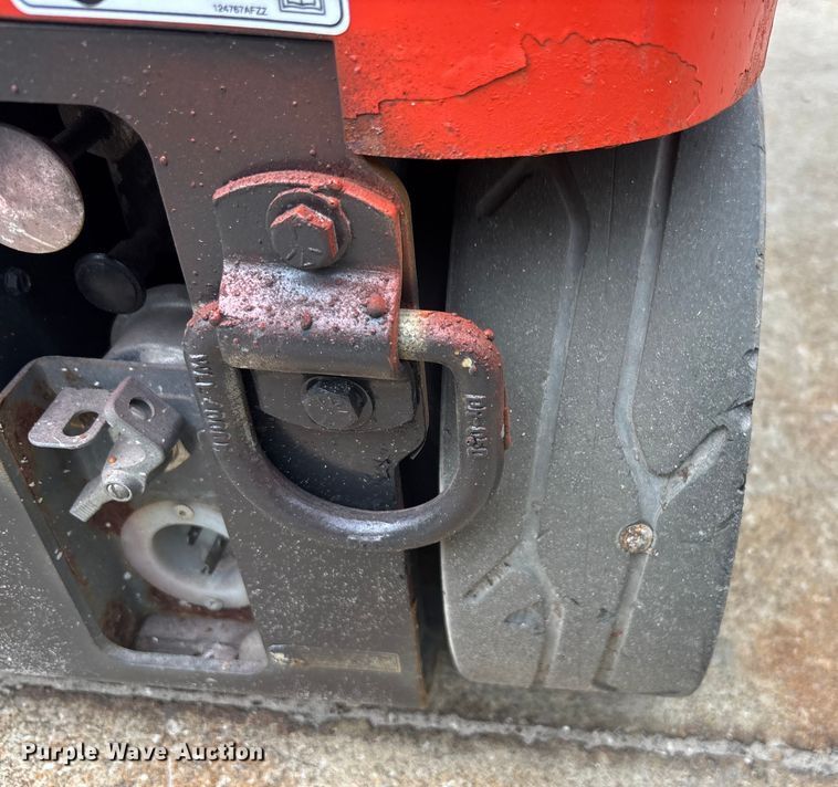 image for item DU0332 2018 SkyJack SJ16 vertical lift