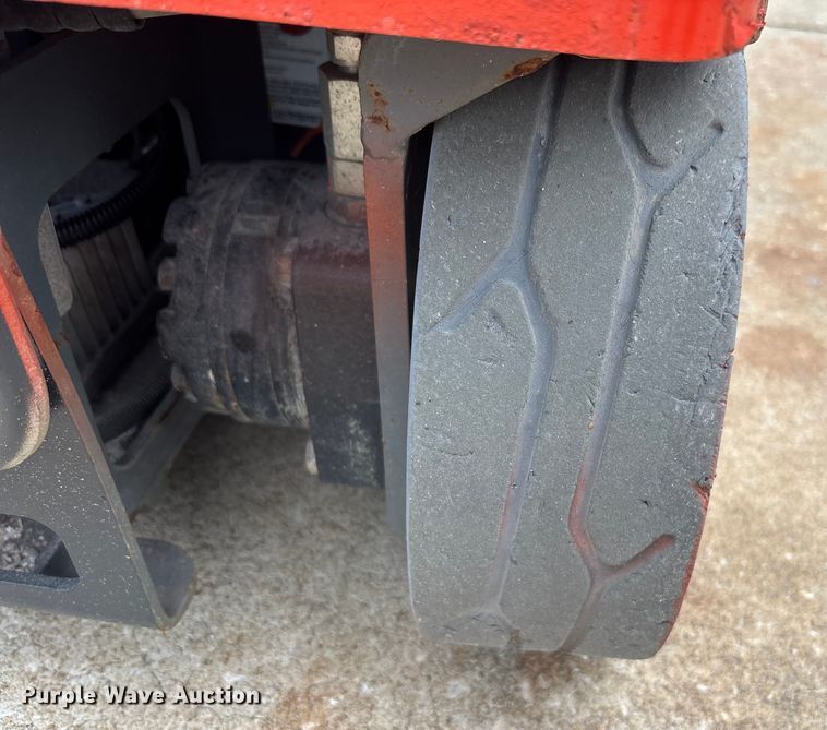 image for item DU0332 2018 SkyJack SJ16 vertical lift