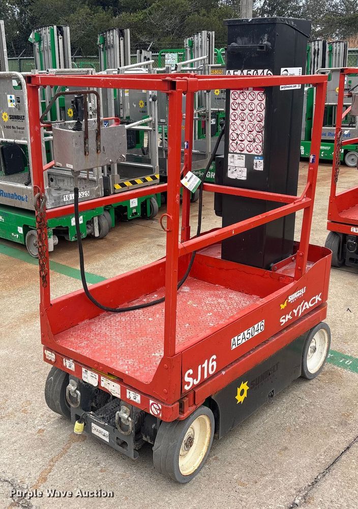 image for item DU0333 2018 SkyJack SJ16 vertical lift