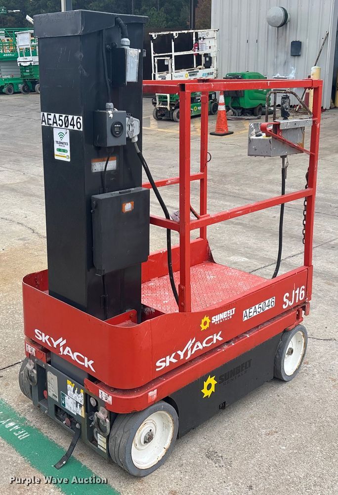 image for item DU0333 2018 SkyJack SJ16 vertical lift
