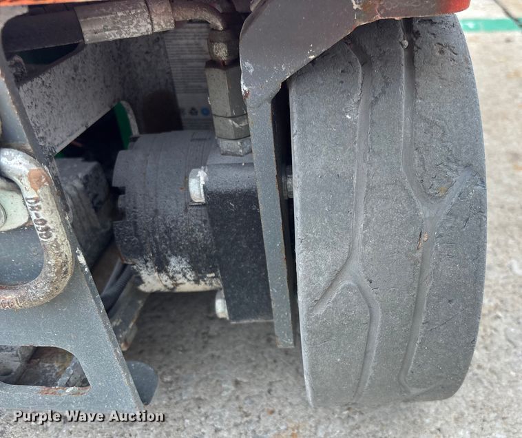 image for item DU0333 2018 SkyJack SJ16 vertical lift