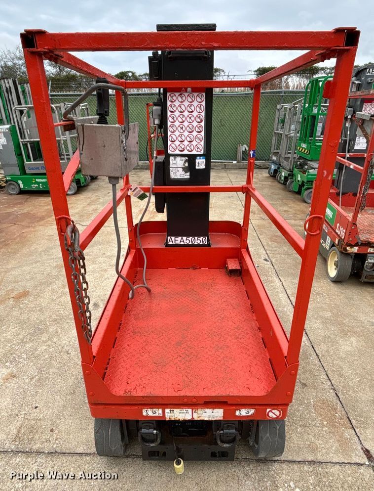 image for item DU0334 2018 SkyJack SJ16 vertical lift