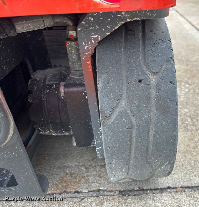 image for item DU0334 2018 SkyJack SJ16 vertical lift