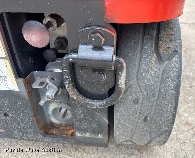 image for item DU0334 2018 SkyJack SJ16 vertical lift