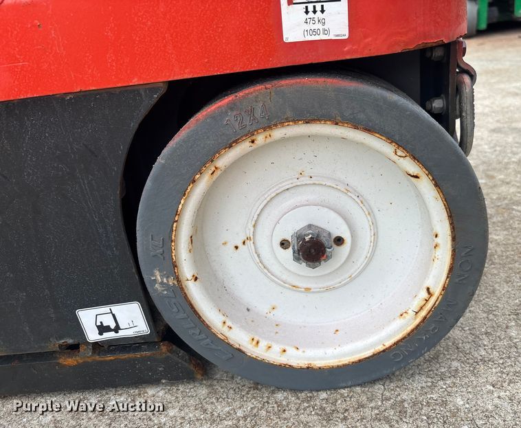 image for item DU0334 2018 SkyJack SJ16 vertical lift