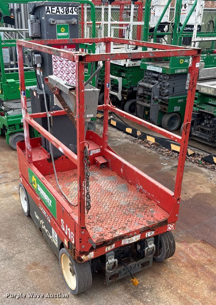 image for item DU0335 2017 SkyJack SJ16 vertical lift