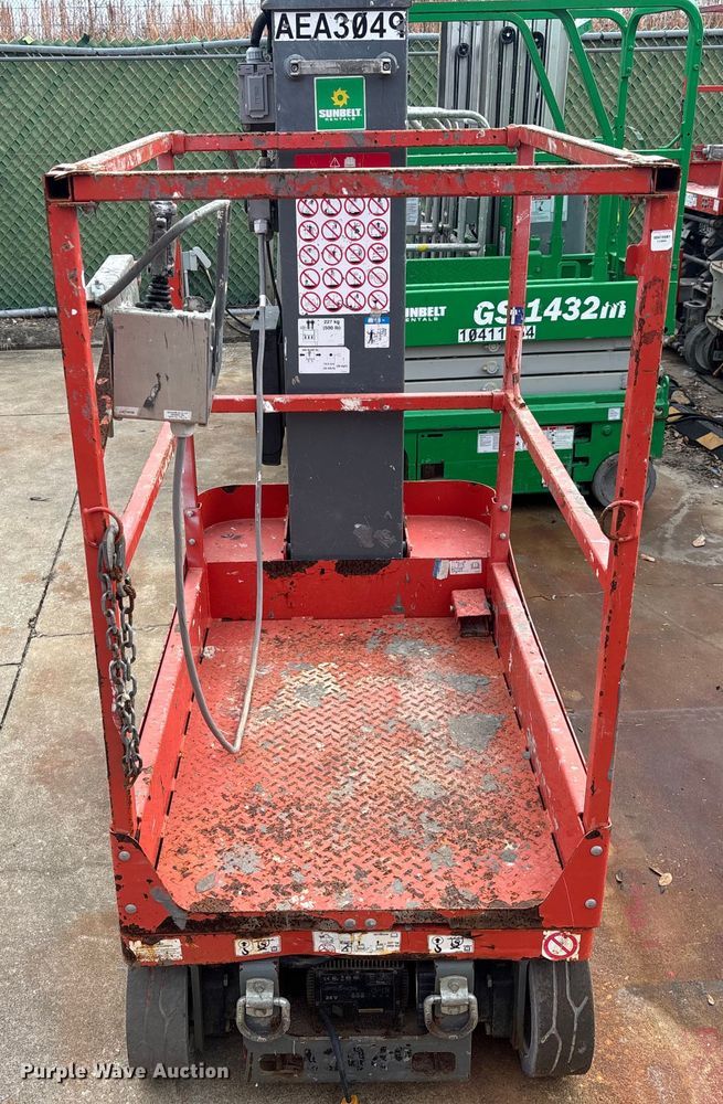 image for item DU0335 2017 SkyJack SJ16 vertical lift