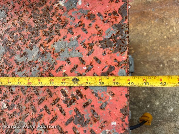 image for item DU0335 2017 SkyJack SJ16 vertical lift