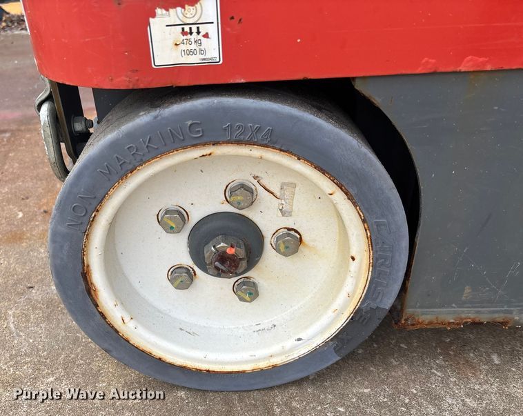 image for item DU0335 2017 SkyJack SJ16 vertical lift