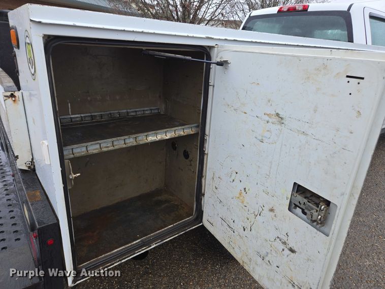 image for item DU2656 2015 Chevrolet Silverado 2500HD Crew Cab utility bed pickup truck