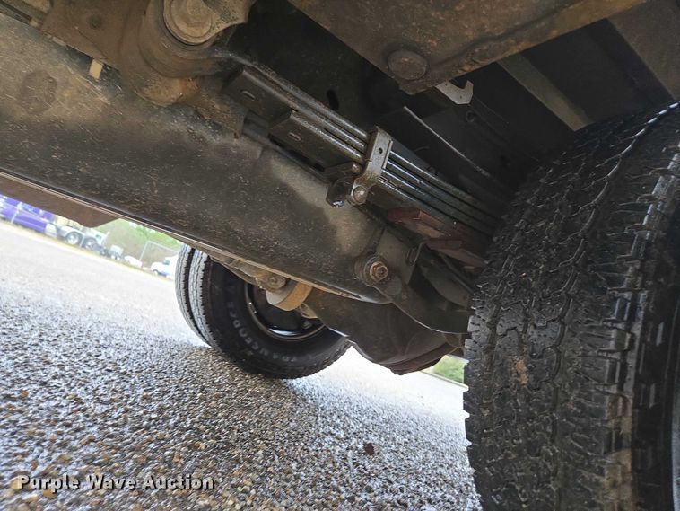 image for item DU2656 2015 Chevrolet Silverado 2500HD Crew Cab utility bed pickup truck