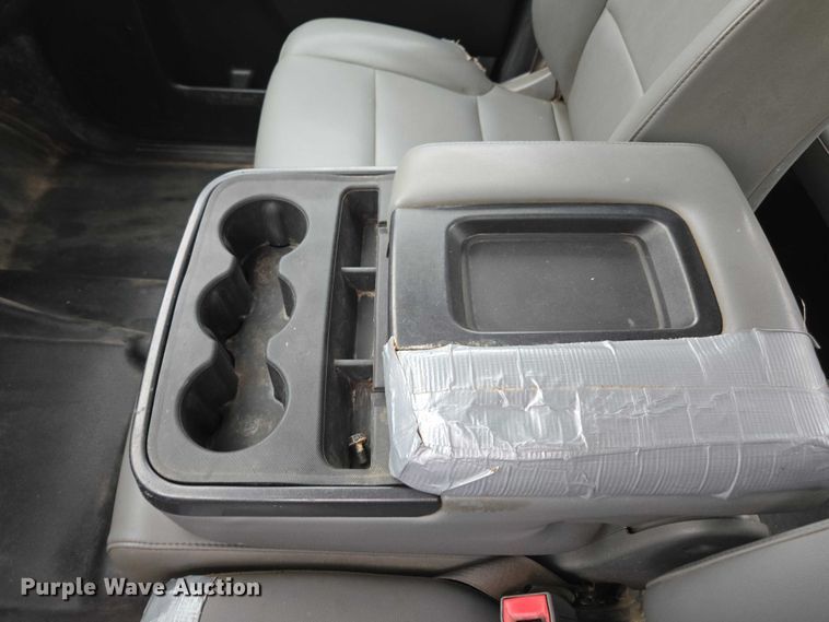 image for item DU2656 2015 Chevrolet Silverado 2500HD Crew Cab utility bed pickup truck