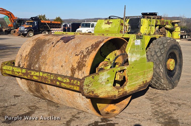 image for item DU2657 RayGo Rascal single drum vibratory roller