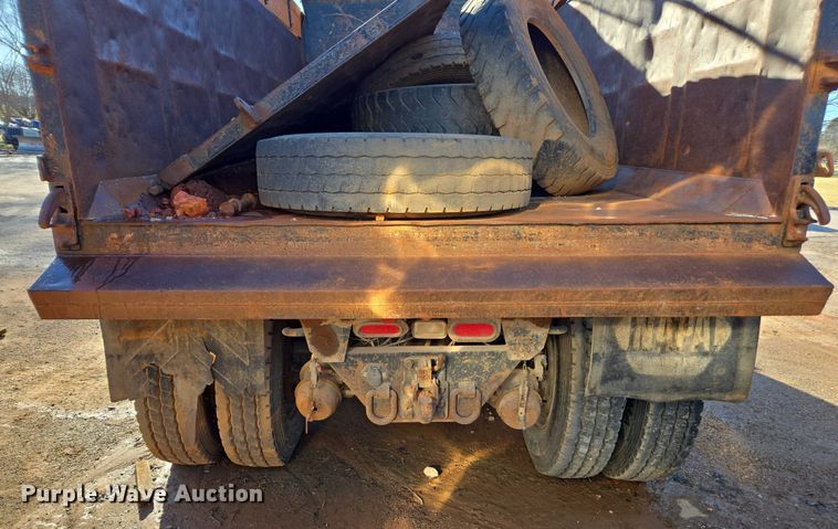 image for item DU2659 2006 International 7600 dump truck
