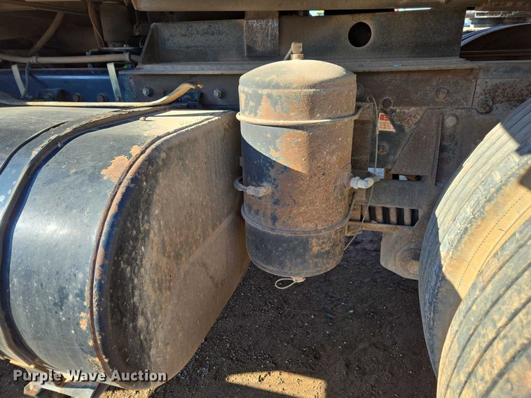 image for item DU2659 2006 International 7600 dump truck