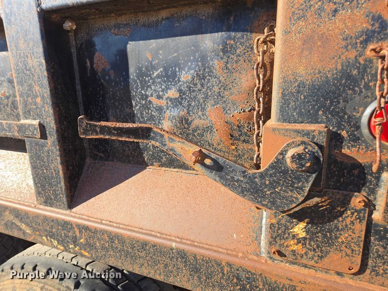 image for item DU2659 2006 International 7600 dump truck