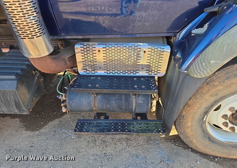 image for item DU2659 2006 International 7600 dump truck