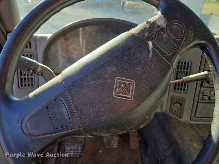 image for item DU2659 2006 International 7600 dump truck