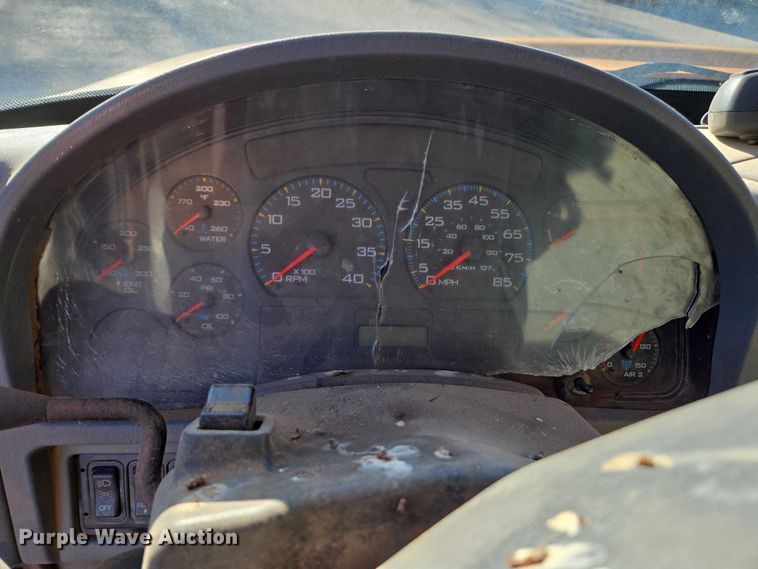 image for item DU2659 2006 International 7600 dump truck