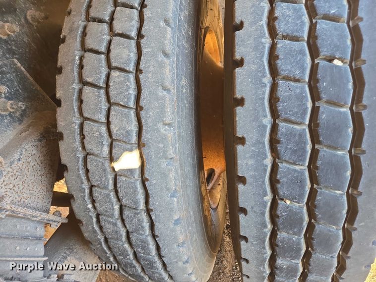 image for item DU2659 2006 International 7600 dump truck