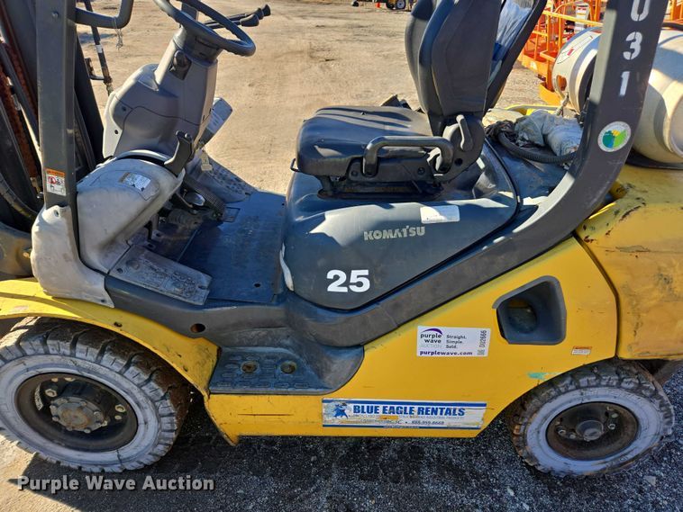 image for item DU2666 2017 Komatsu FG25T-16 forklift