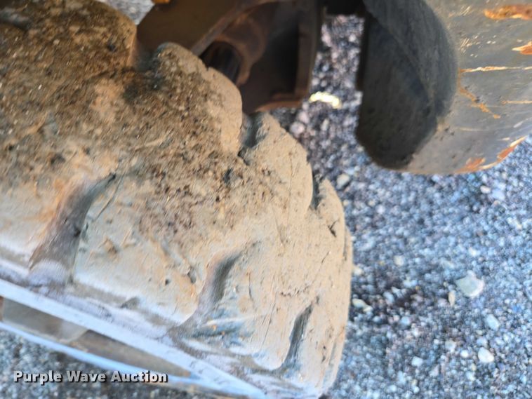 image for item DU2666 2017 Komatsu FG25T-16 forklift