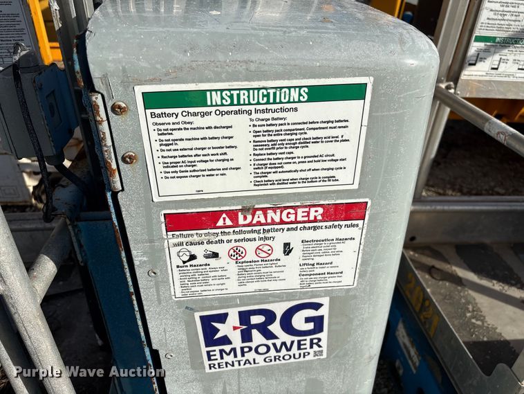 image for item DU2667 2010 Genie GR-20 vertical lift