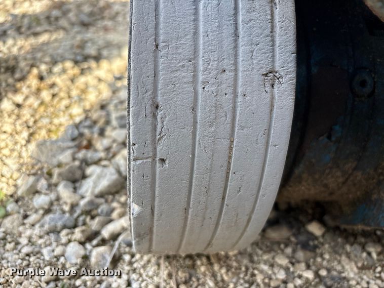 image for item DU2667 2010 Genie GR-20 vertical lift