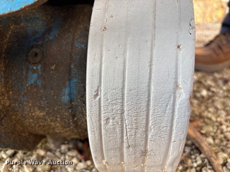 image for item DU2667 2010 Genie GR-20 vertical lift