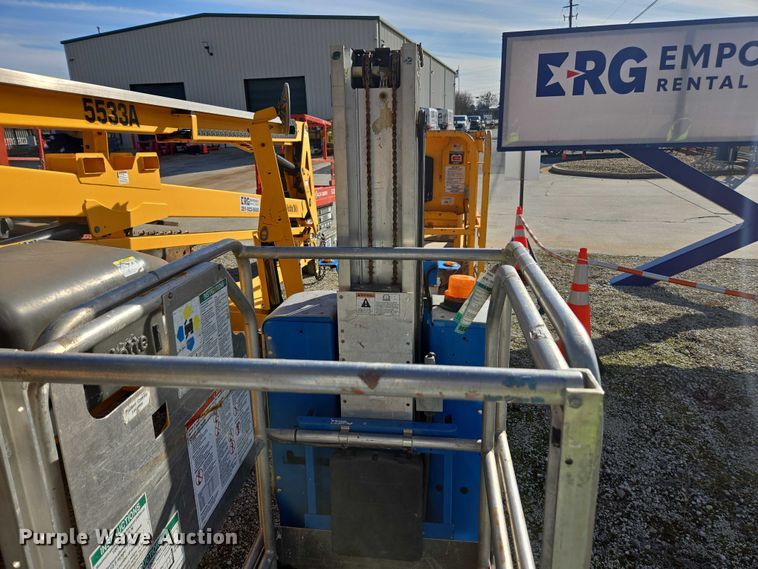 image for item DU2668 2019 Genie GR-20 vertical lift