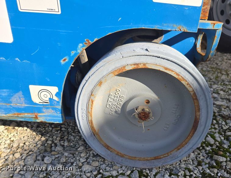 image for item DU2668 2019 Genie GR-20 vertical lift