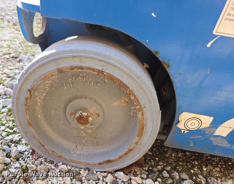 image for item DU2668 2019 Genie GR-20 vertical lift