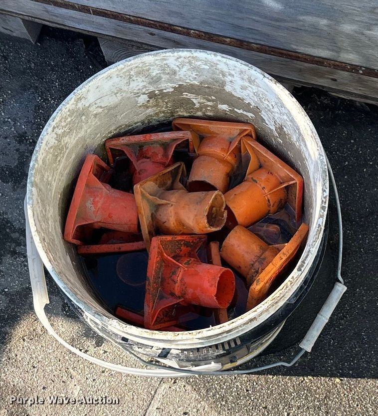 image for item DW1250 Chain link fence